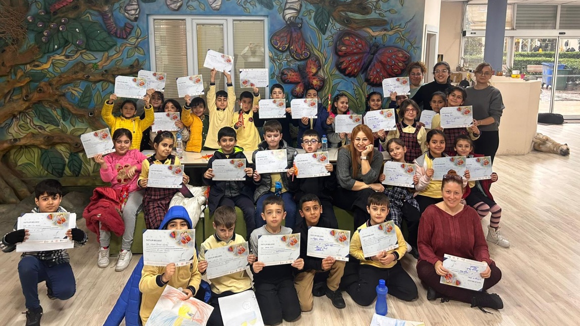 Pınar Pala ve sınıfı 3-C öğrencileri,İzmir Çocuk Keşif Atölyeleri’ne katılımları